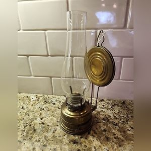 VINTAGE BRASS FINGER OIL LAMP COMPLETE WITH GLASS SHADE